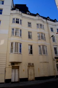 2_East_Street_(part_of_Queens_Hotel),_Brighton_(NHLE_Code_1380462)_(September_2018)