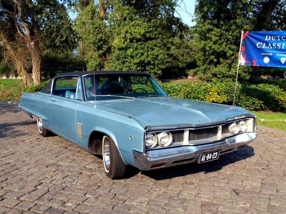 1968_Dodge_Polara_photo-1