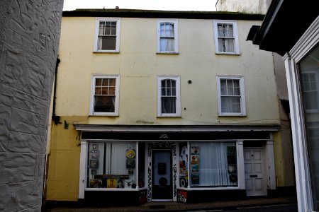 2_And_2A,_Fore_Street