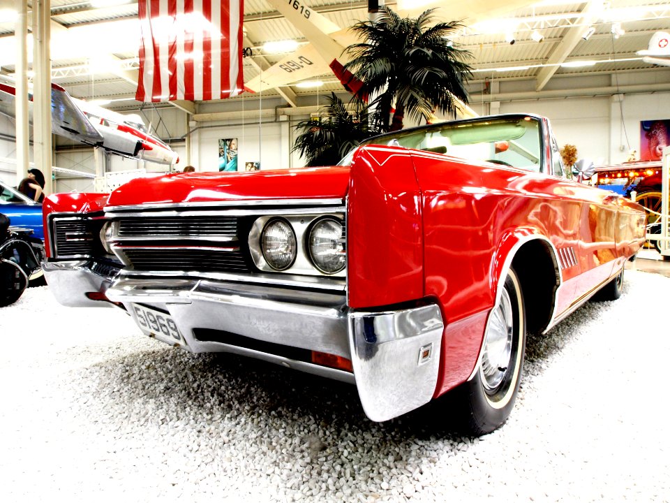 1968_Chrysler_300_Convertible_pic1