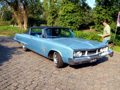 1968_Dodge_Polara_photo-6