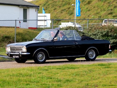 1968_Ford_Cortina_1600_Super_Automatic