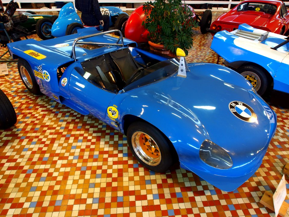 1968_Costin_Nathan,_2_liter_4cyl_BMW_ALPINA,_carrosserie_Barquette_at_the_Musée_Automobile_de_Vendée_pic-1