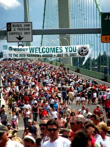 2._New_Tacoma_Narrows_Bridge_opening_celebration._July_15,_2007