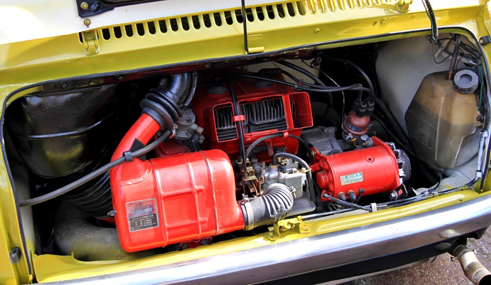 1970_Subaru_R-2_engine