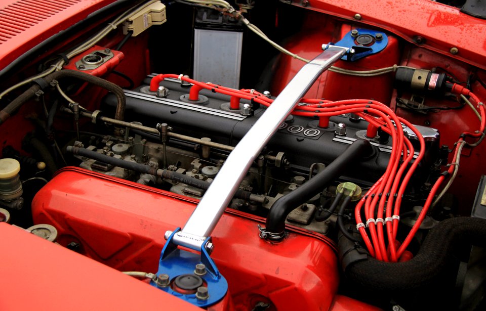 1971_Nissan_Fairlady_Z_432_engine_room