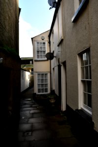 2,3_And_4,_Sun_Lane