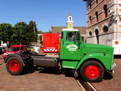 1971_Scania_L8054_AKGU_(1971),_Dutch_licence_registration_DA-01-25_pic2