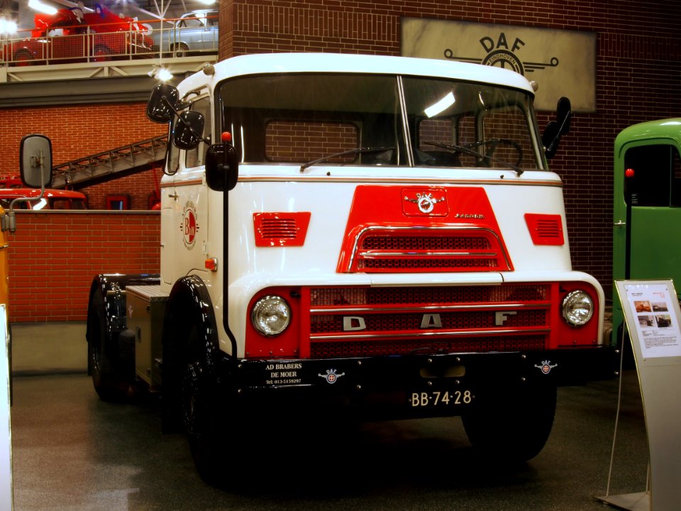 1968_DAF_T_2400_DK_pic1