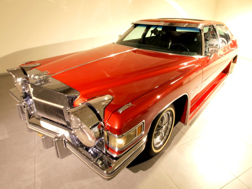 1976_Cadillac_Fleetwood