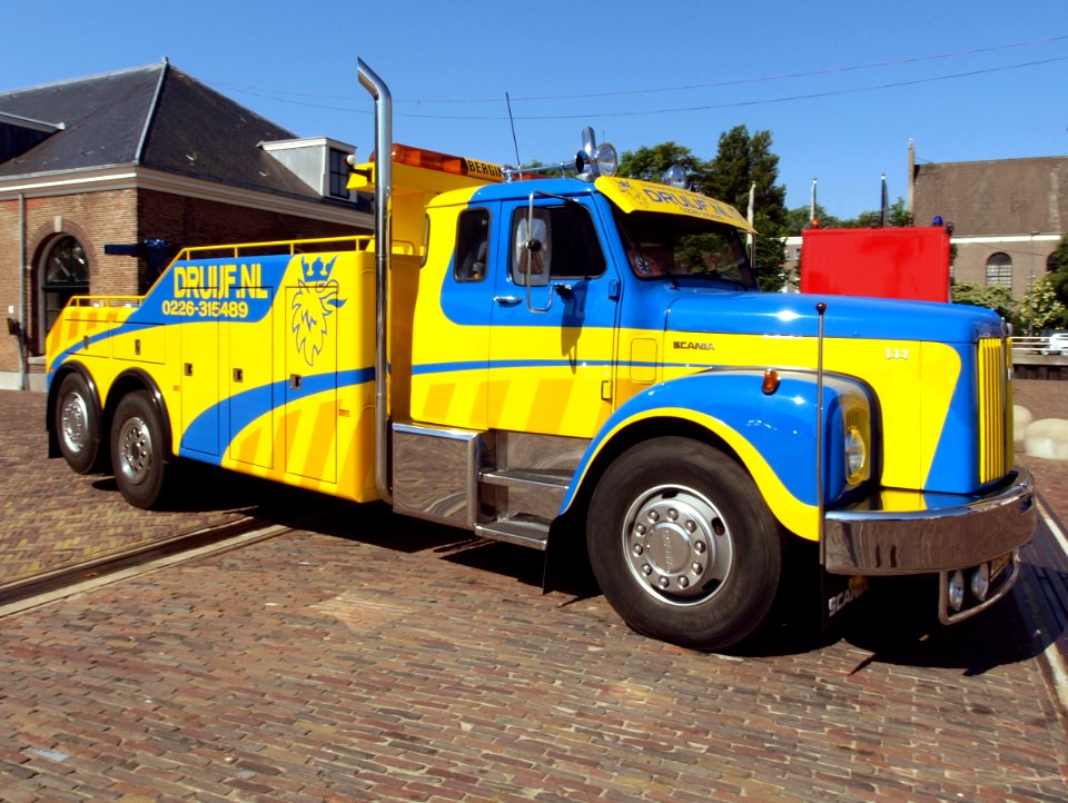 1977_Scania_LS8650S_AKGU_(1977),_Dutch_licence_registration_81-43-VB_pic2
