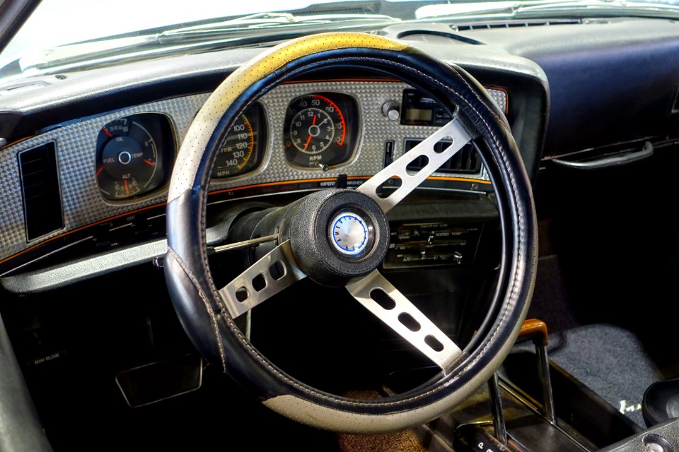 1971_AMC_Javelin_AMX_-_Automobile_Driving_Museum_-_El_Segundo,_CA_-_DSC01422