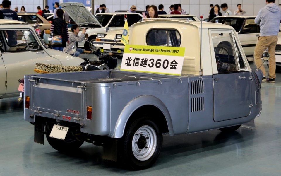 1967_Mazda_K360_rear