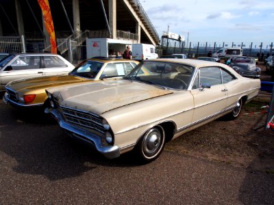 1967_Ford_Galaxie_500_pic1