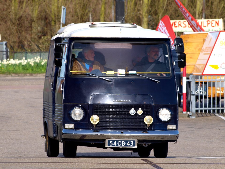 1978_Peugeot_J7PZ50_pic1