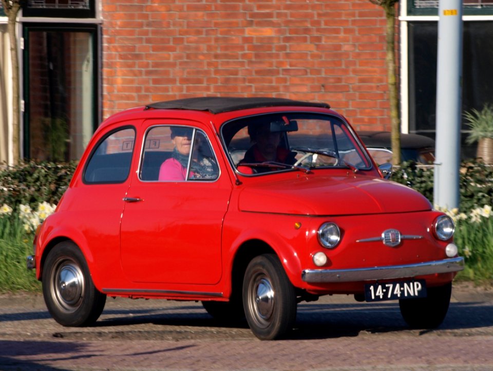 1970_Fiat,_Dutch_licence_registration_14-74-NP,_pic2