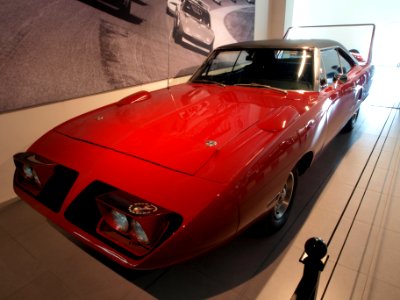 1970_Plymouth_Road_Runner_Superbird