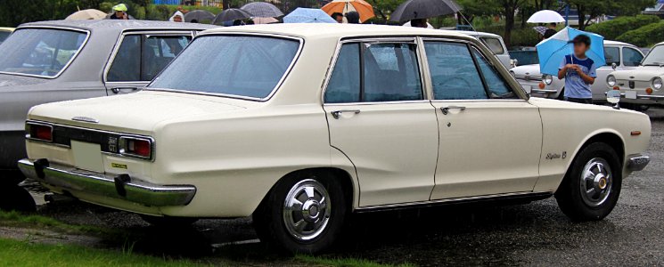 1970_Nissan_Skyline_Sedan_2000GT_rear