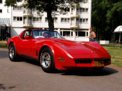 1981_Chevrolet_Corvette_pic-003