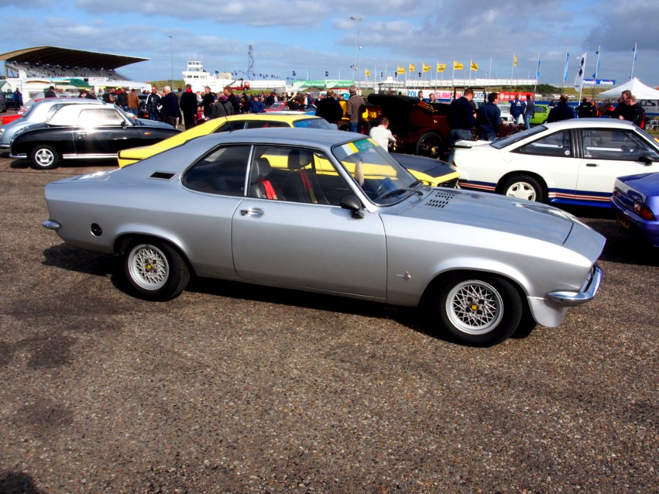 1971_Opel_Manta_pic3