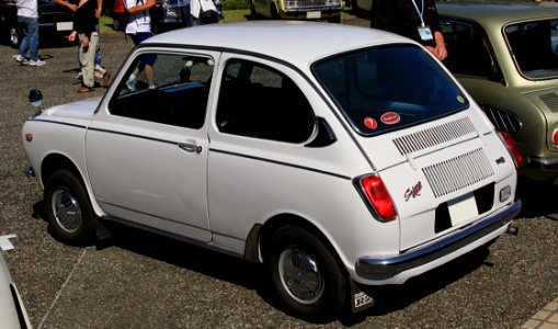 1971_Subaru_R-2_rear