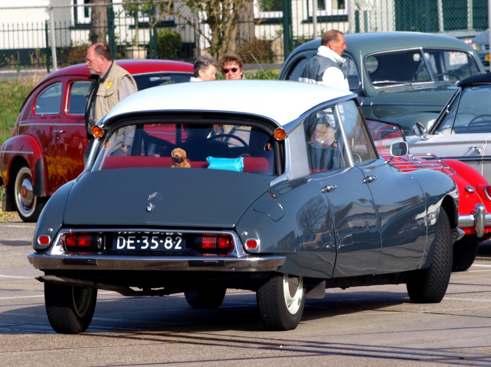 1967_Citroen_ID19B_pic4