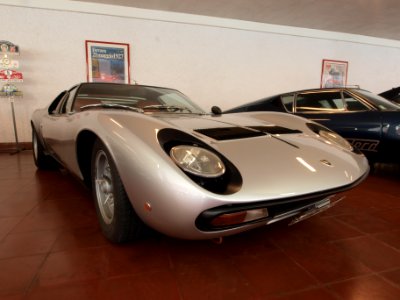 1971_Lamborghini_Miura_SV_385hp_V12,_4L_p9