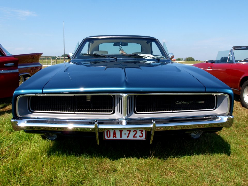 1969_Dodge_Charger_(2010)