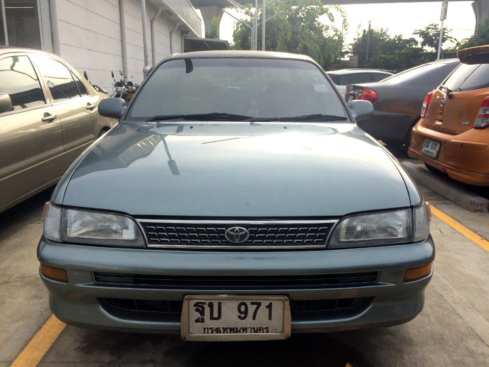 1995-1996_Toyota_Corolla_(AE101)_1.6_GXi_4-Auto_Sedan_(28-06-2018)_05