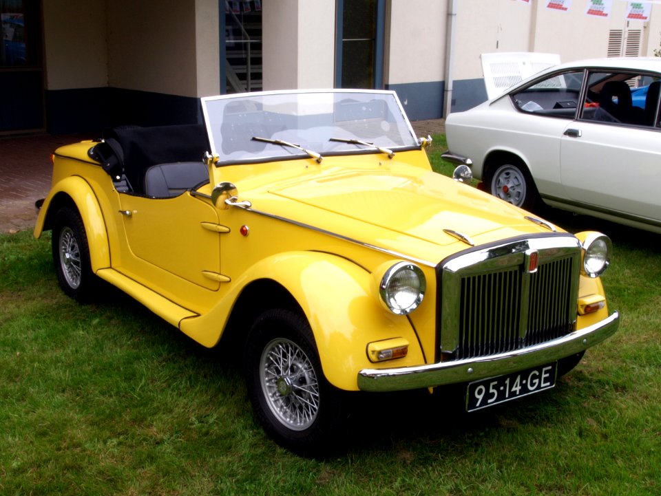 1968_Siata_850_Spring,_Dutch_licence_registration_95-14-GE