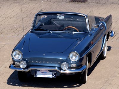 1968_Renault_R_1133_Caravelle,_Dutch_licence_registration_AH-57-43,_pic_3