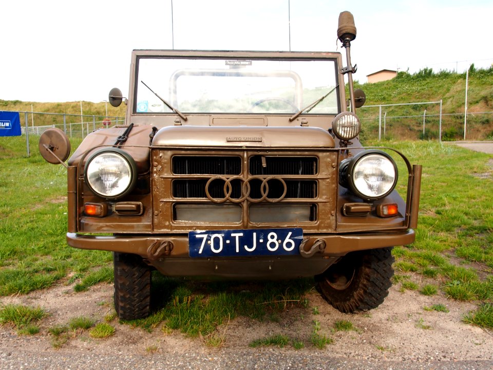 1977_Military_Auto_Union_Munga,_pic3