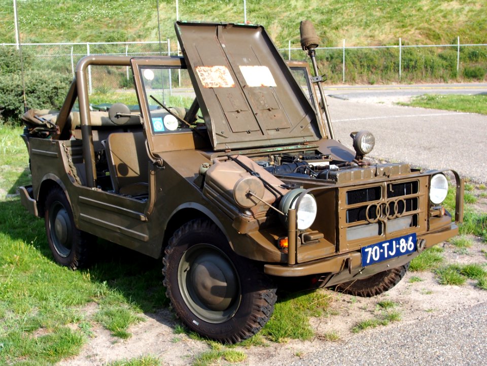 1977_Military_Auto_Union_Munga,_pic11