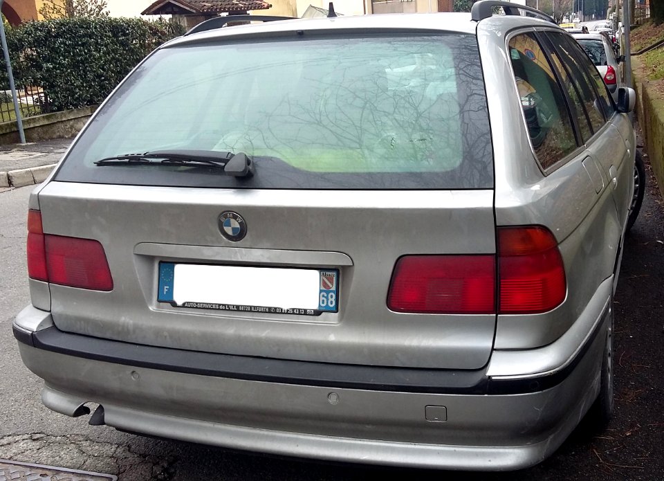 1995-2004_BMW_5_Series_Touring