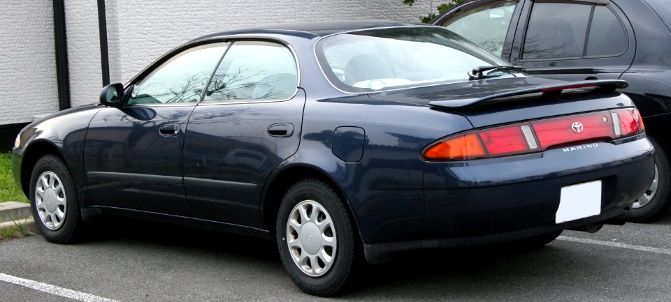 1994-1998_Toyota_Sprinter_Marino_rear