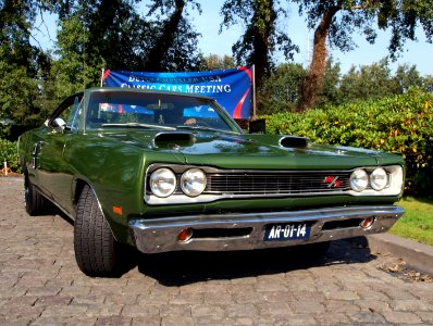 1969_Dodge_Coronet_R_slash_T_photo-12