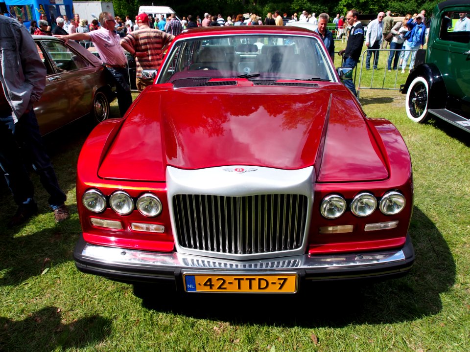 1986_BENTLEY_EIGHT,_42-TTD-7_pic2