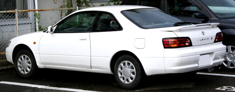 1997-2000_Toyota_Corolla_Levin_rear