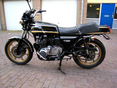 1980_Kawasaki_Z-1000_H1_injection_picture-001