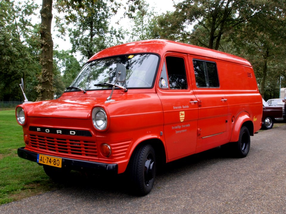 1967_Ford_81E4-SA,_Dutch_licence_registration_AL-74-80_p2