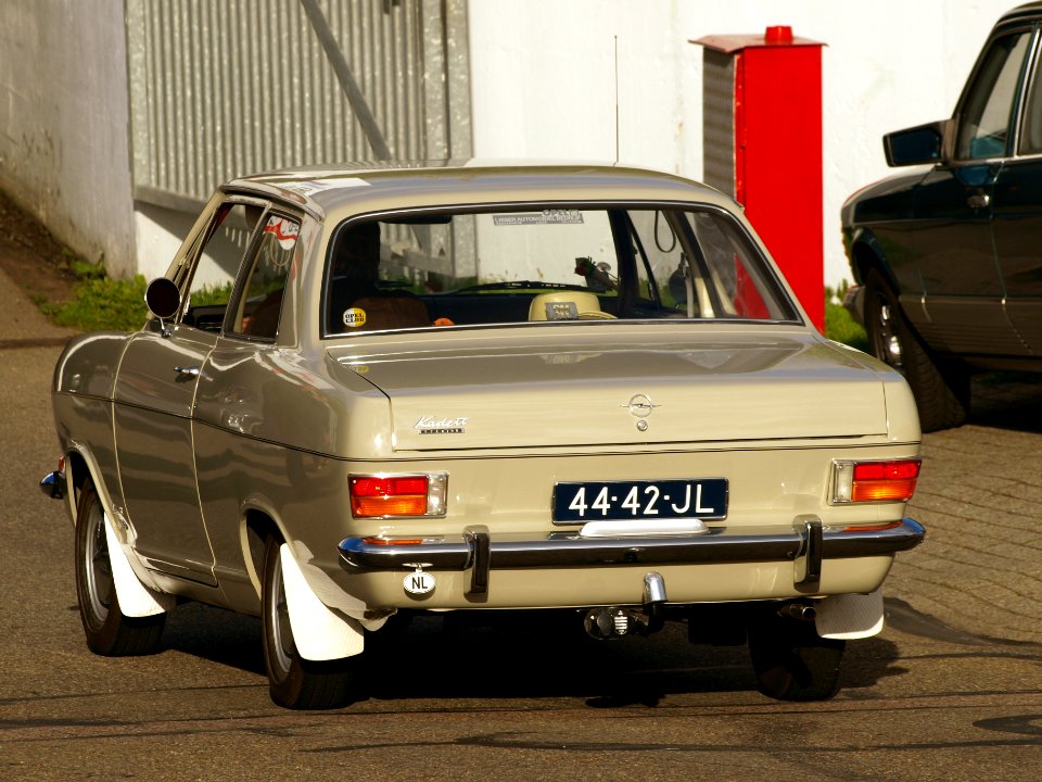 1967_Opel_Kadett_pic4