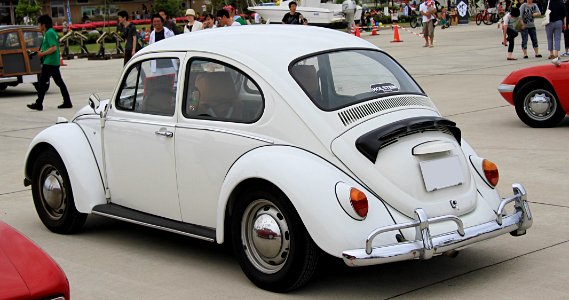 1967_Volkswagen_Type_1_1.6_rear