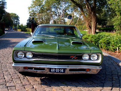 1969_Dodge_Coronet_R_slash_T_photo-1