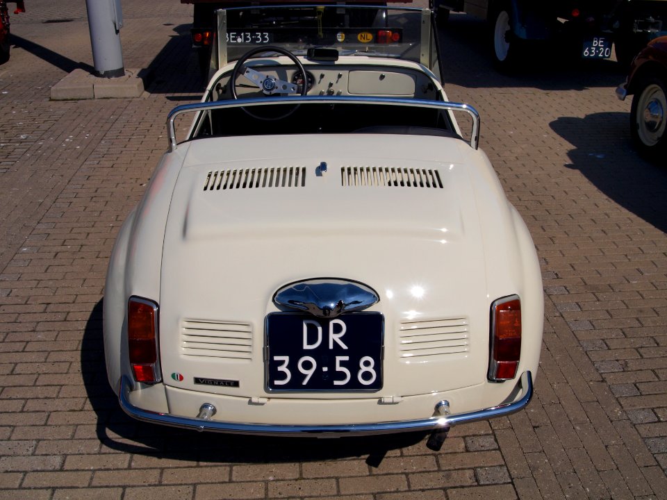 1969_FIAT_500L_Vignale,_licence_no_DR-39-58,_pic1
