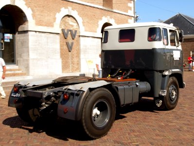 1968_Scania_LB-7635-S-REK_(1968),_Dutch_licence_registration_BB-70-96_pic2
