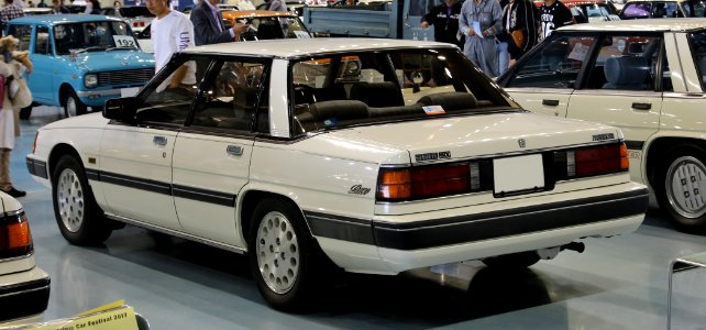 1985_Mazda_Luce_Genteel_Limited_Version_rear