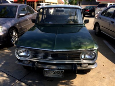 1967-1968_Mazda_Familia_(SSA)_1000_DeLuxe_4-door_sedan_(14-04-2018)_05