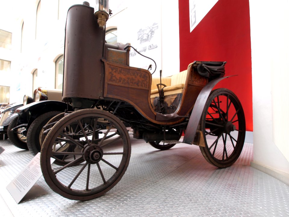1985_Erdte_Dresdner_Velociped-Fabrik_Gustav_Adolf_Schöche,_Schöche_Dampfwagen_Nr1_pic6