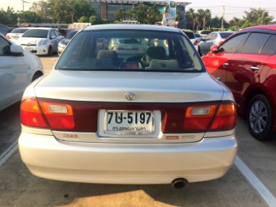 1995-1996_Mazda_323_(BH)_1.6_Interplay_Sedan_(10-04-2018)_06