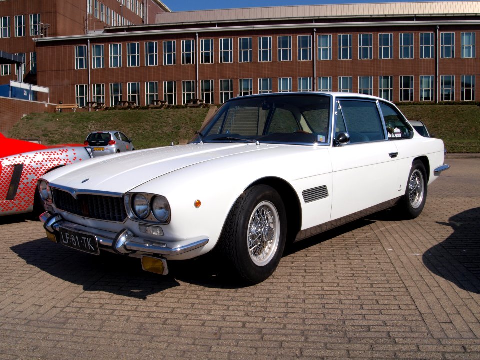 1969_Maserati_Mexico,_Dutch_licence_registration_LF-81-TK,_pic2